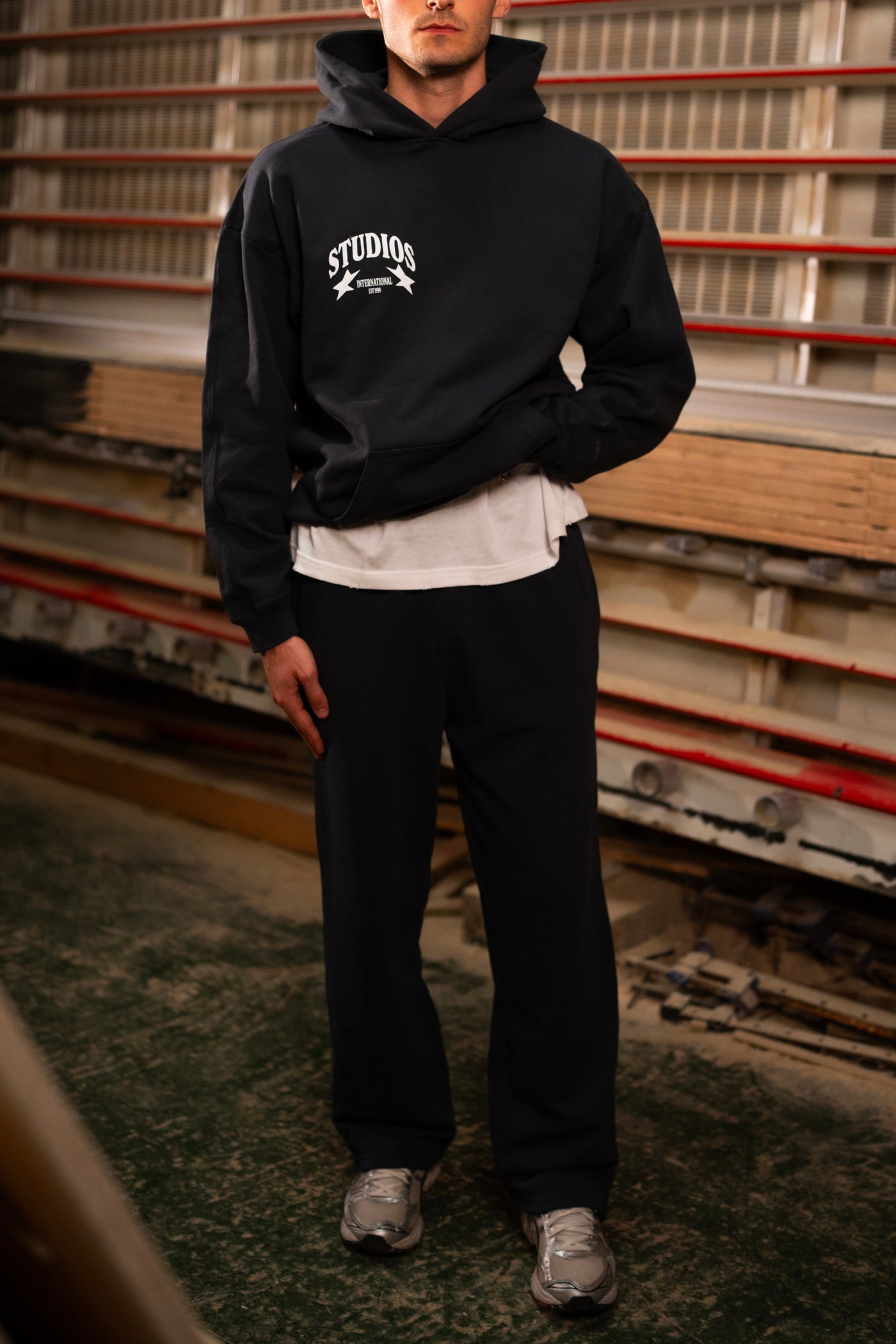 INTERNATIONAL HOODIE